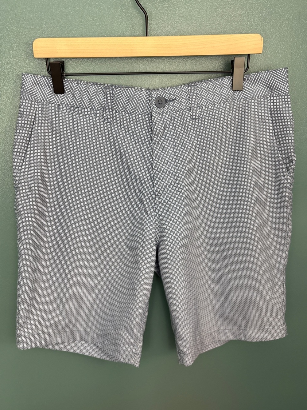 johnnie-O Men's Smails Performance Golf Shorts Pacific Size 32